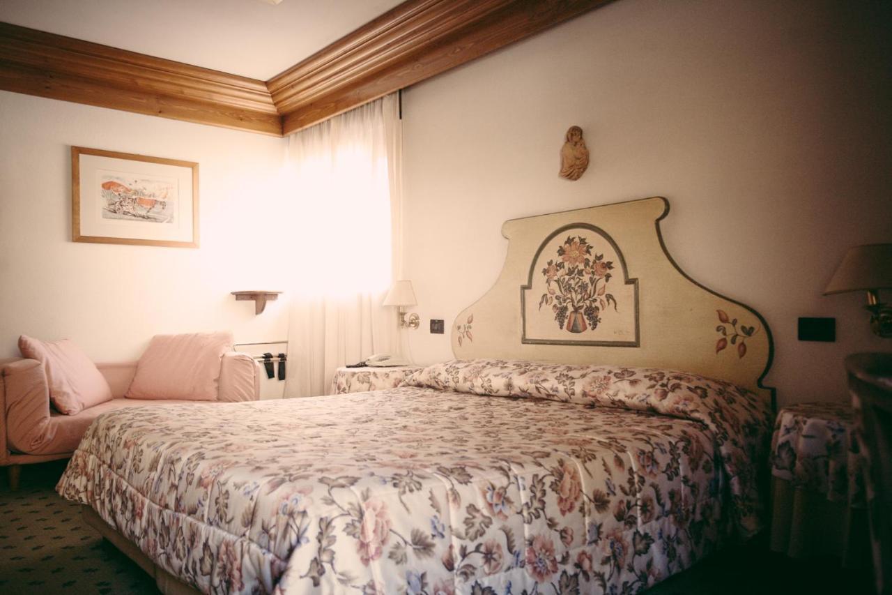 Hotel Alla Posta - Famiglia Pra Dal 1866 A Caprile أليغ المظهر الخارجي الصورة
