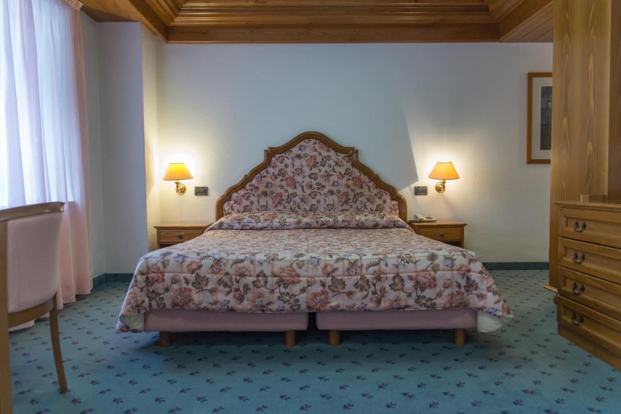 Hotel Alla Posta - Famiglia Pra Dal 1866 A Caprile أليغ المظهر الخارجي الصورة